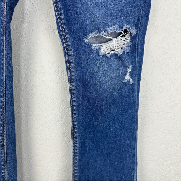 Natural Reflections, Size 14 Fray Hem Crop Destroyed Jeans Hi-Rise - Picture 9 of 14